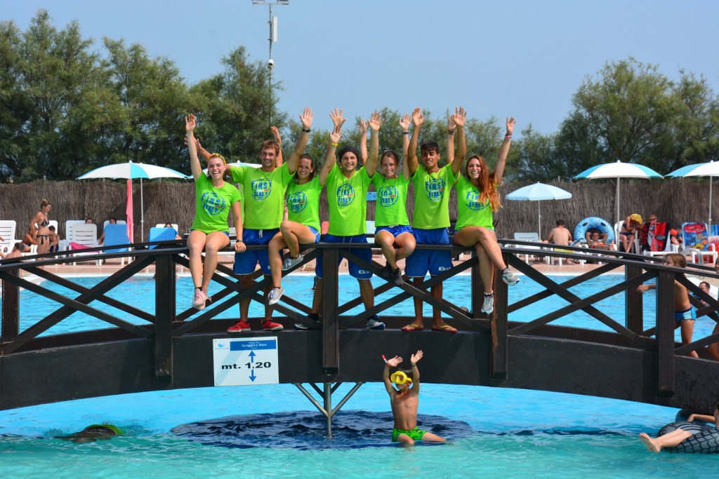Animatori in piscina